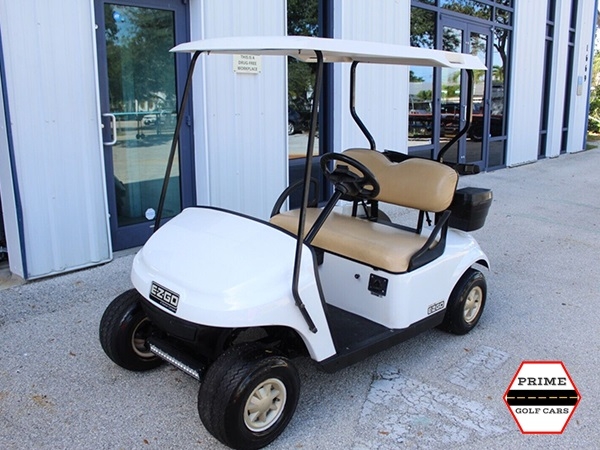 White EZGO 2 Passenger Golf Cart affordable golf cart rental, golf cart rent marathon