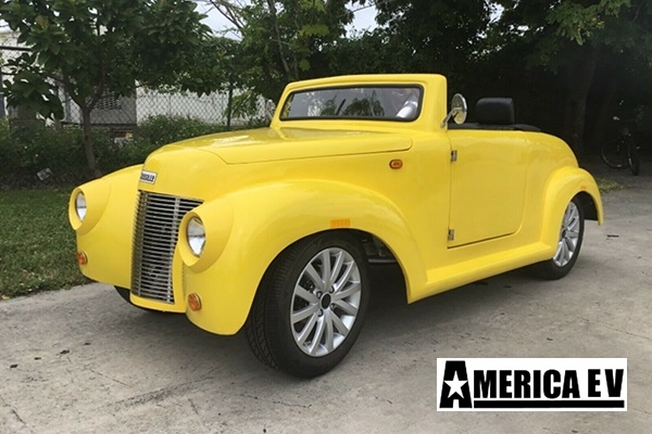 Yellow America EV 39 Roadster 4 Passenger Golf Cart affordable golf cart rental, golf cart rent marathon